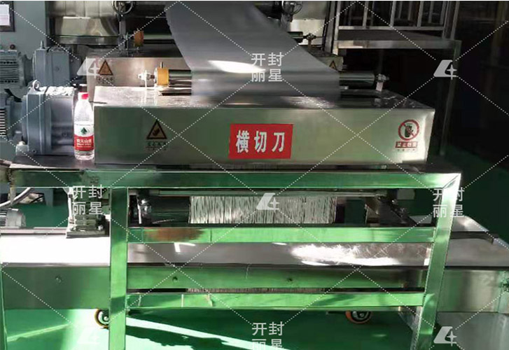 大型粉絲粉條生產(chǎn)線橫切刀注意事項(xiàng)